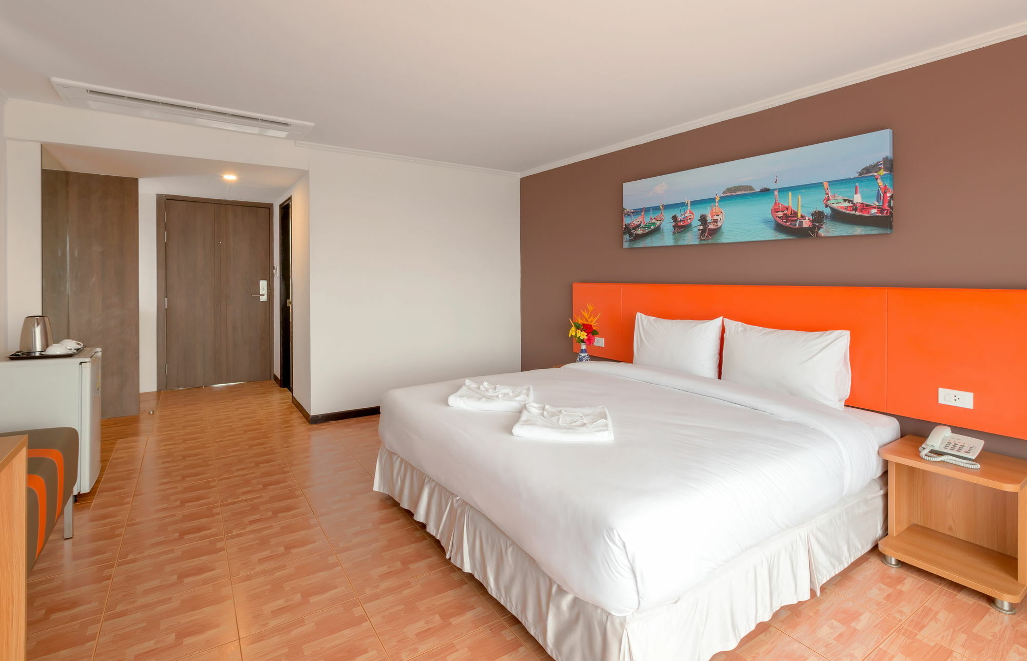 Patong 7Days Premium Hotel Phuket エクステリア 写真
